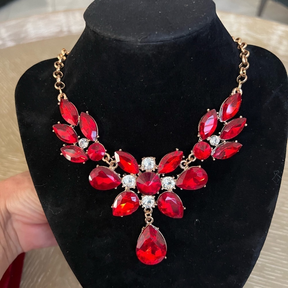 Vintage Necklace - Picture 3 of 6